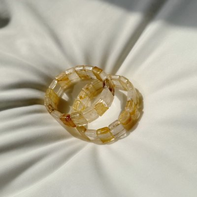 黃膠花手排