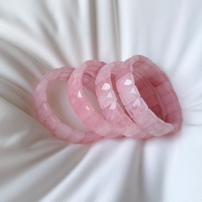粉晶手排